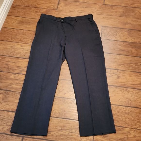 croft & barrow Other - - Croft & Barrow Classic Fit charcoal gray men's 40x32 dress slacks